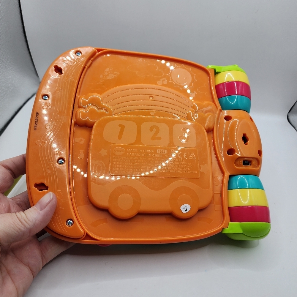 VTech Animal Rhymes Music Book Light Up Educational 3-24 Months Baby Toddler - Picture 6 of 6